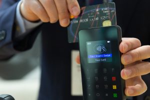 Zalety i wady kredytu bez zaświadczeń – na co zwrócić uwagę?